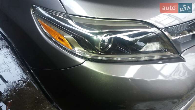 Минивэн Toyota Sienna 2017 в Киеве