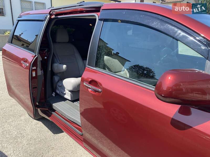 Минивэн Toyota Sienna 2017 в Николаеве
