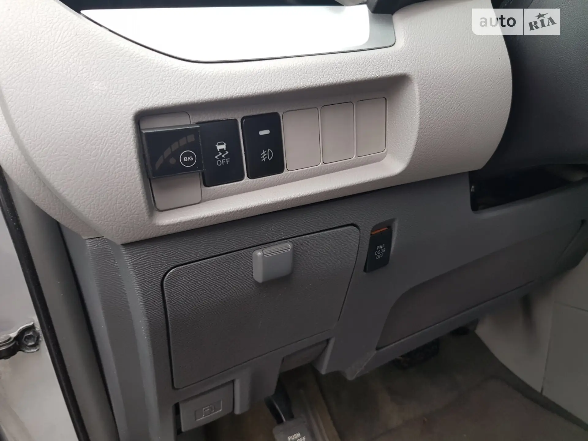 2015 Toyota Sienna - мініатюра 12