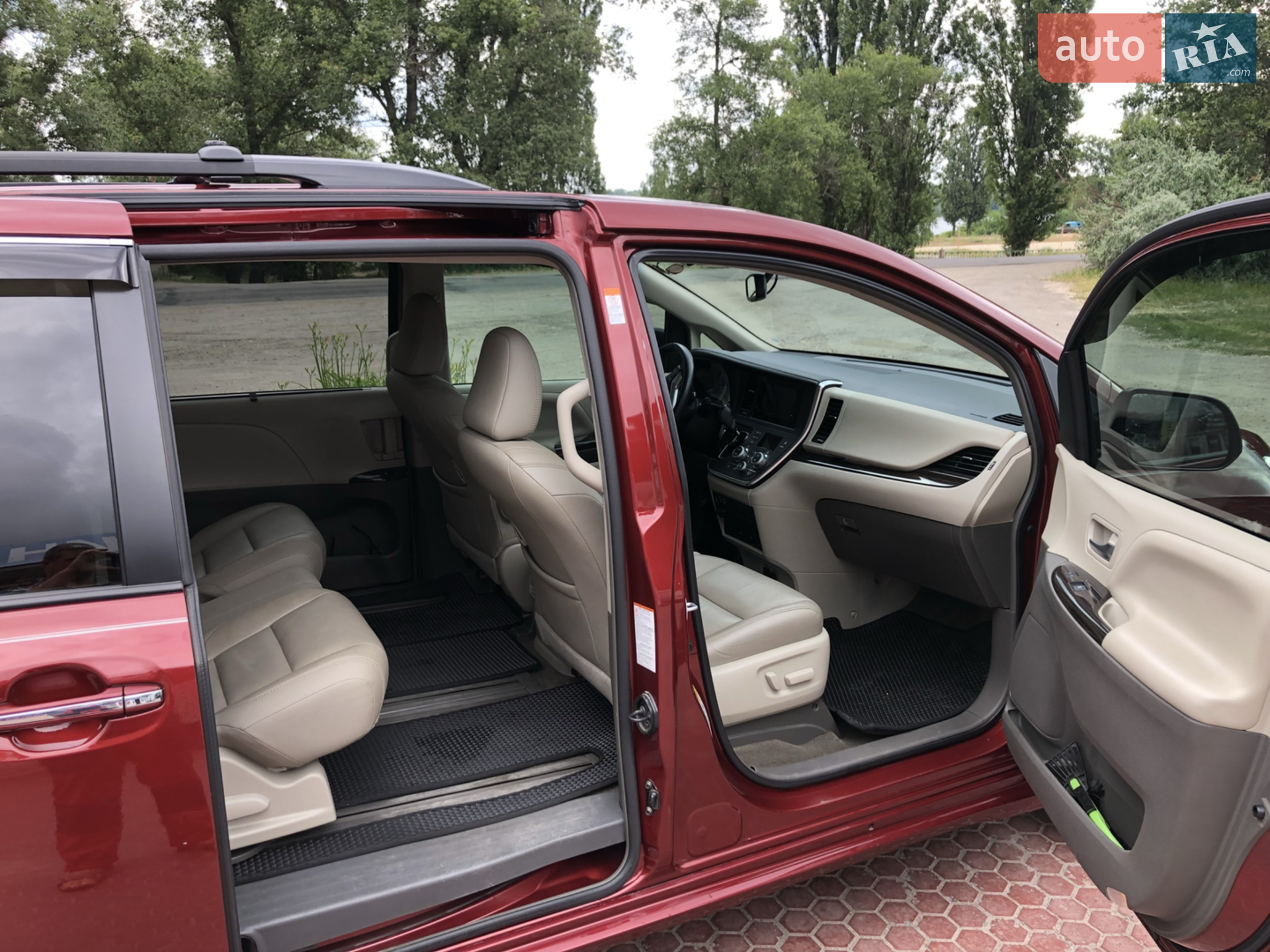 2016 Toyota Sienna - мініатюра 6
