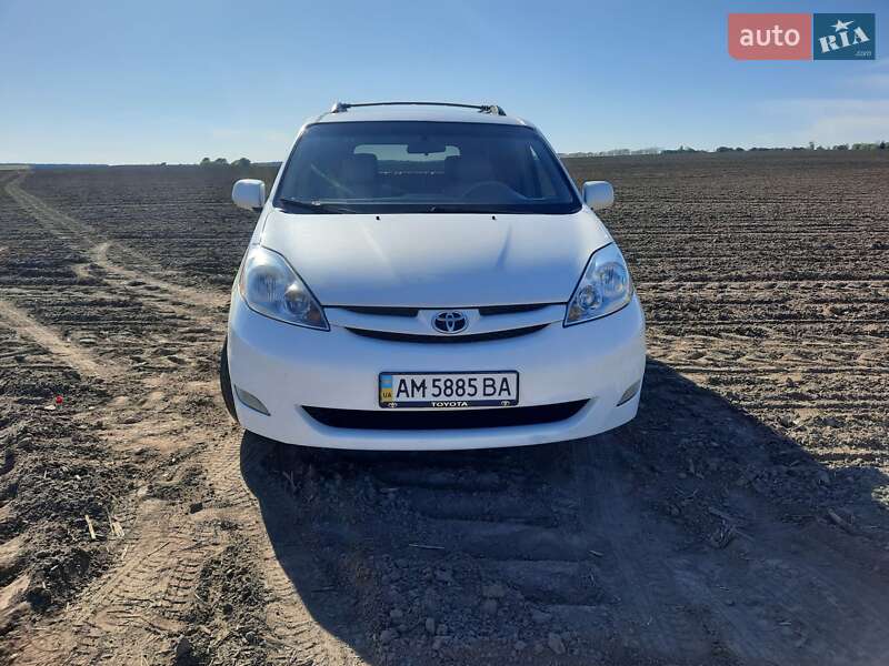 Toyota Sienna 2007