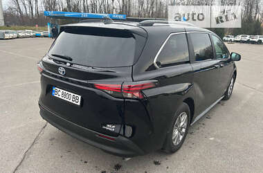 Минивэн Toyota Sienna 2022 в Львове