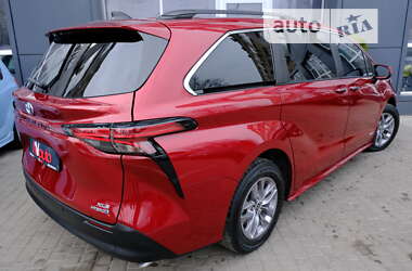Мінівен Toyota Sienna 2022 в Одесі