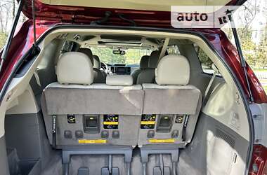 Минивэн Toyota Sienna 2014 в Запорожье