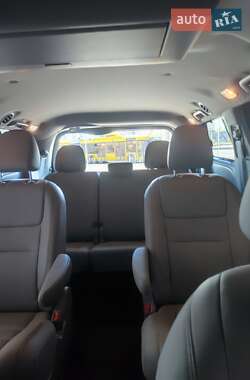 Минивэн Toyota Sienna 2019 в 