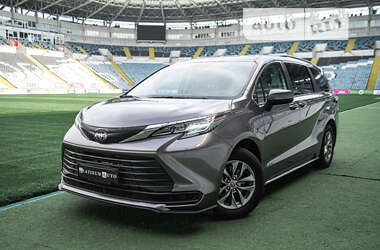 Минивэн Toyota Sienna 2022 в Одессе