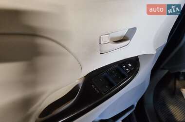 Минивэн Toyota Sienna 2010 в 