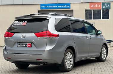 Минивэн Toyota Sienna 2012 в Одессе