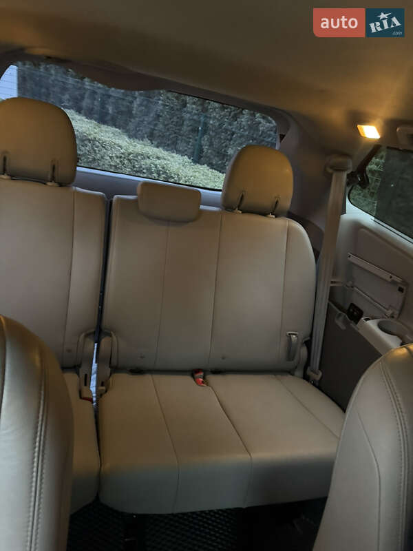 Мінівен Toyota Sienna 2019 в Києві