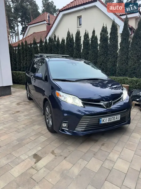 Toyota Sienna