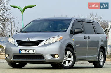 Минивэн Toyota Sienna 2012 в Одессе