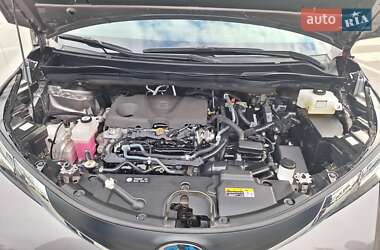 Минивэн Toyota Sienna 2022 в 