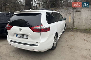 Минивэн Toyota Sienna 2019 в Хмельницком