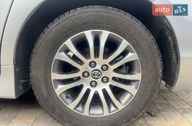Минивэн Toyota Sienna 2019 в 