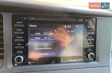 Мінівен Toyota Sienna 2019 в 
