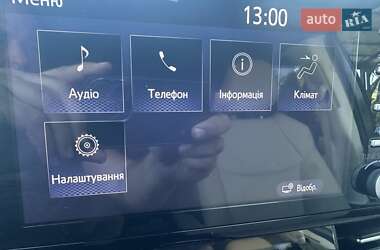 Минивэн Toyota Sienna 2021 в 