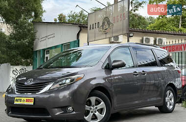 Мінівен Toyota Sienna 2017 в Миколаєві