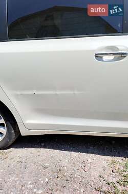 Мінівен Toyota Sienna 2013 в Дніпрі