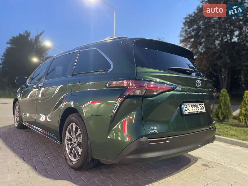 Минивэн Toyota Sienna 2021 в Тернополе