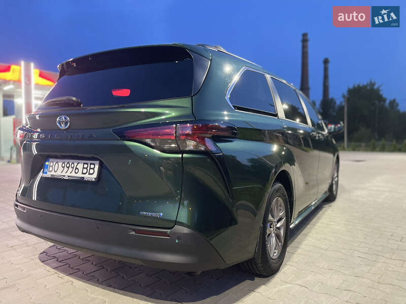 Минивэн Toyota Sienna 2021 в Тернополе