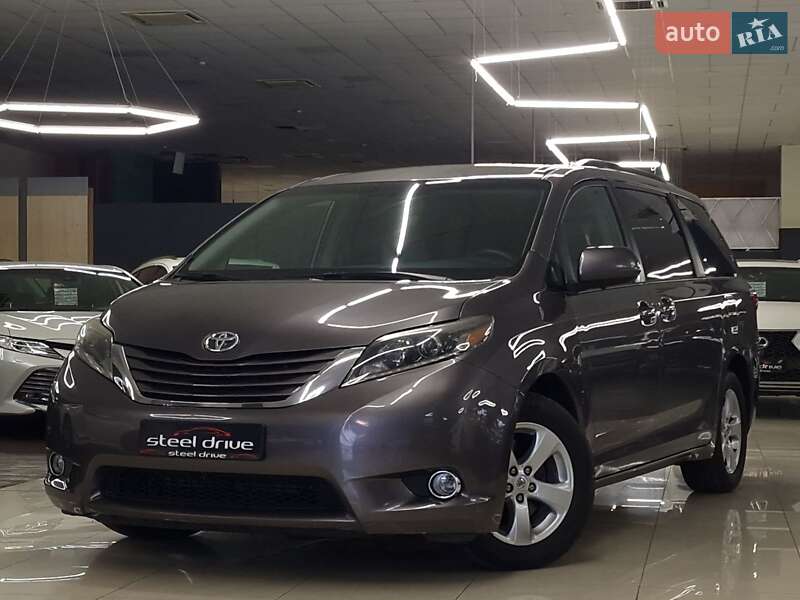 Toyota Sienna 2017
