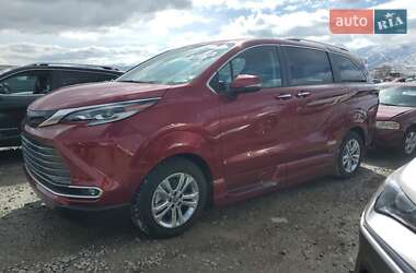 Toyota Sienna 2022
