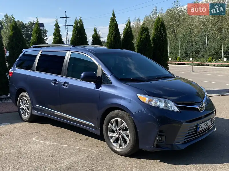 Toyota Sienna