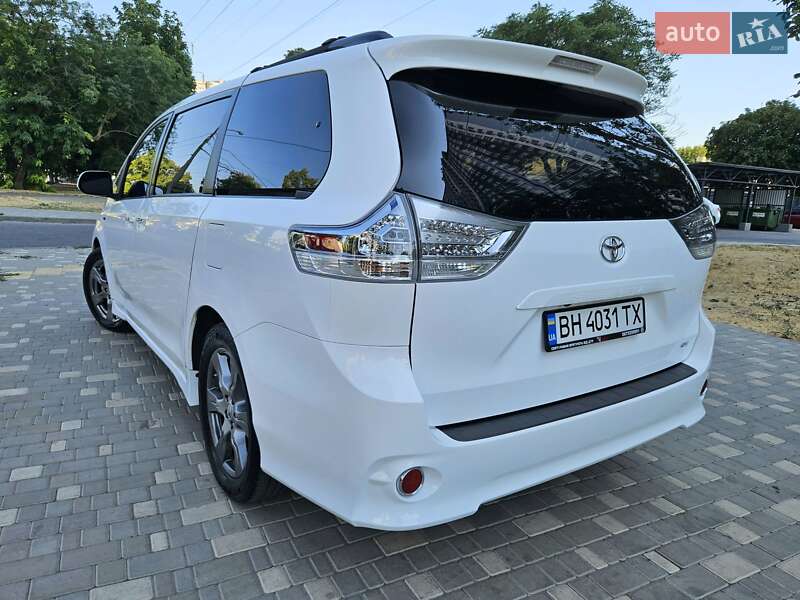 Минивэн Toyota Sienna 2016 в Одессе фото 8 Минивэн Toyota Sienna 2016 в Одессе