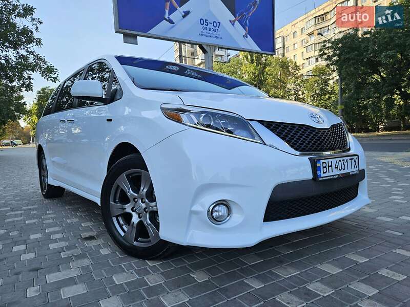 Минивэн Toyota Sienna 2016 в Одессе фото 4 Минивэн Toyota Sienna 2016 в Одессе
