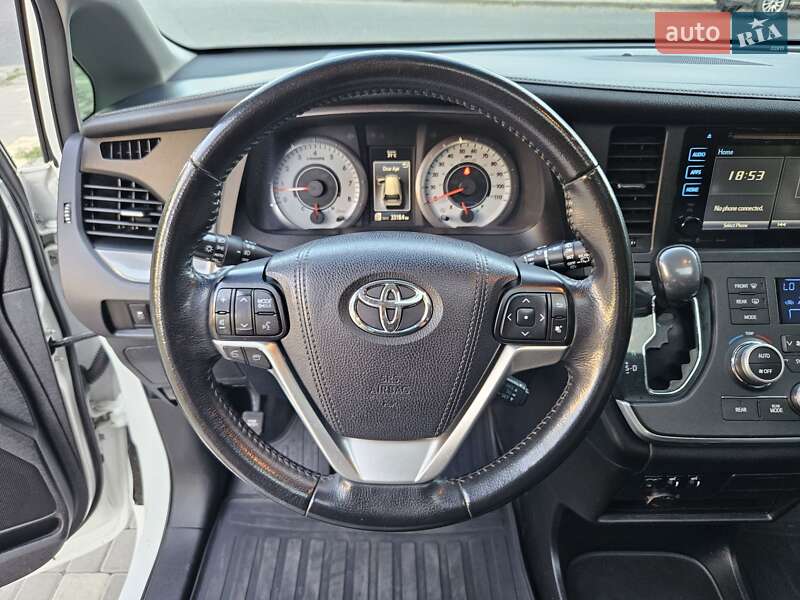 Минивэн Toyota Sienna 2016 в Одессе фото 28 Минивэн Toyota Sienna 2016 в Одессе