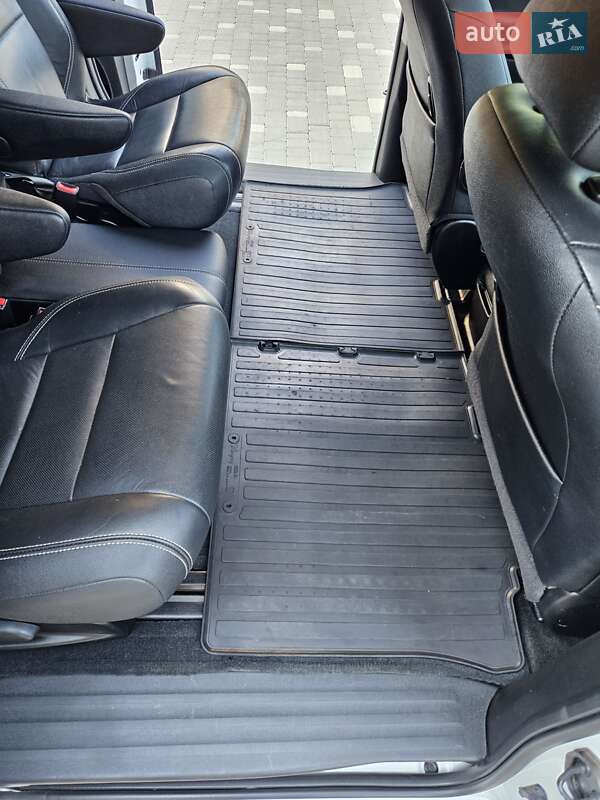 Минивэн Toyota Sienna 2016 в Одессе фото 41 Минивэн Toyota Sienna 2016 в Одессе