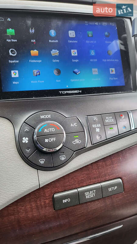 Мінівен Toyota Sienna 2011 в Рівному