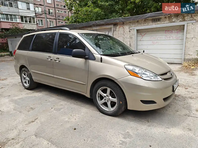 Toyota Sienna