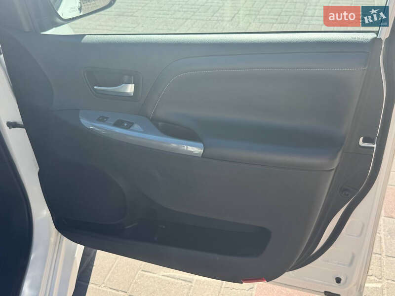 Минивэн Toyota Sienna 2019 в Броварах фото 15 Минивэн Toyota Sienna 2019 в Броварах