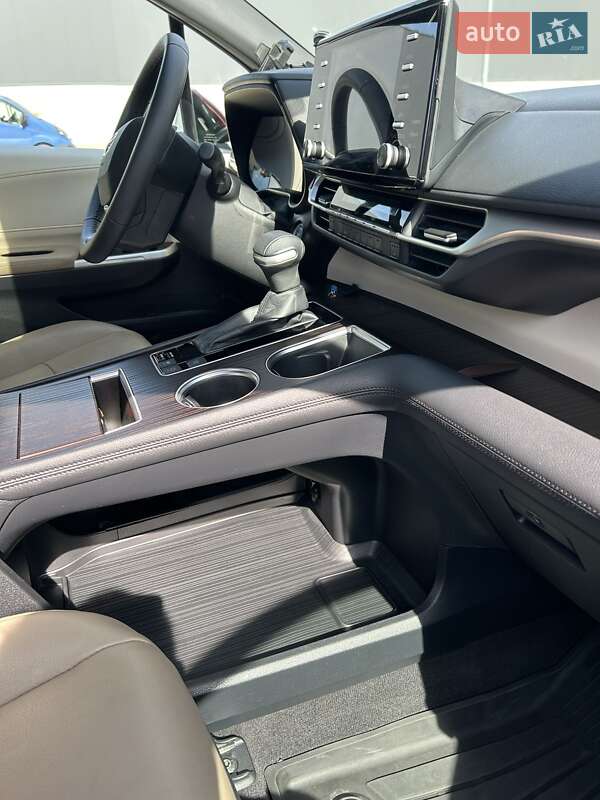 Мінівен Toyota Sienna 2021 в Києві фото 10 Мінівен Toyota Sienna 2021 в Києві