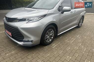 Минивэн Toyota Sienna 2024 в Белой Церкви