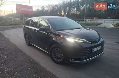 Мінівен Toyota Sienna 2021 в Вінниці