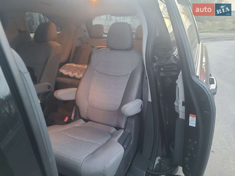 Минивэн Toyota Sienna 2021 в Виннице фото 2 Минивэн Toyota Sienna 2021 в Виннице
