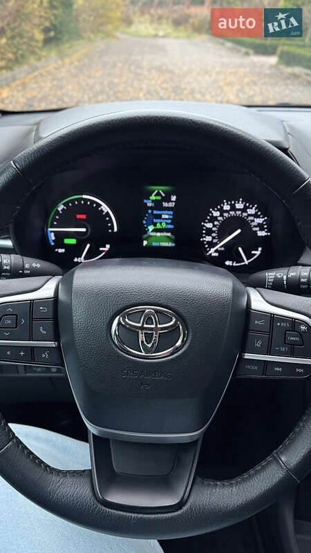 Минивэн Toyota Sienna 2024 в Ровно