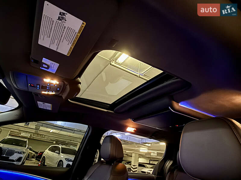 Минивэн Toyota Sienna 2022 в Киеве