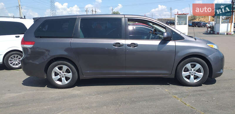Минивэн Toyota Sienna 2014 в Одессе
