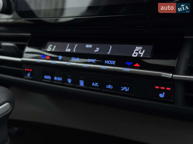 Минивэн Toyota Sienna 2021 в Киеве