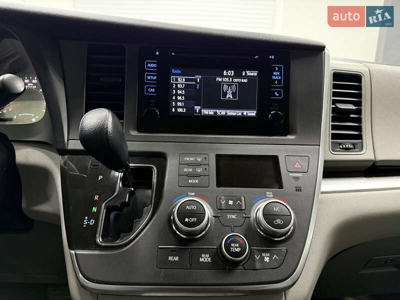 Минивэн Toyota Sienna 2015 в Одессе