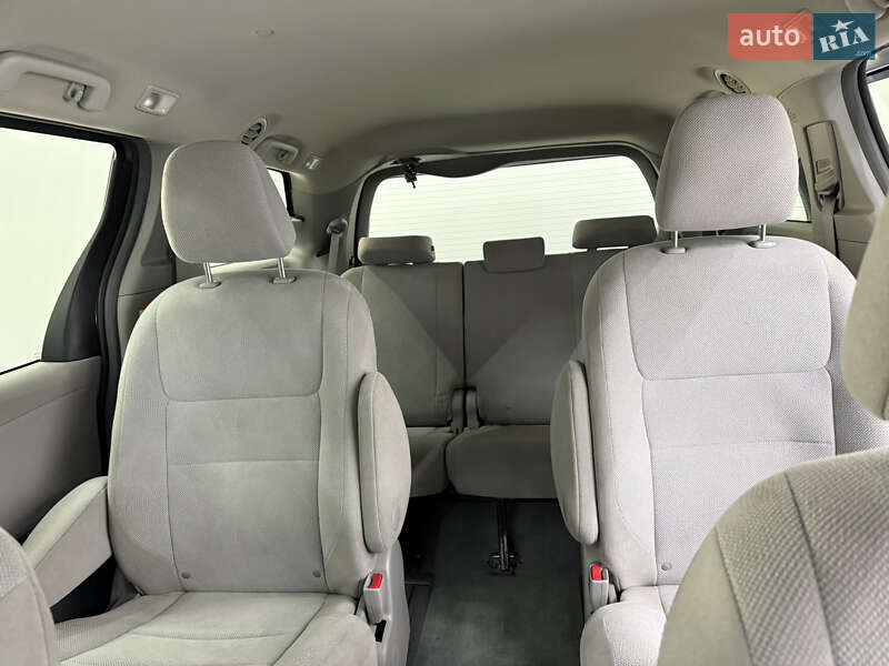 Минивэн Toyota Sienna 2015 в Одессе
