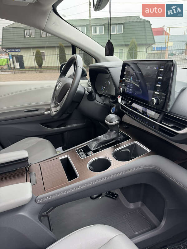Минивэн Toyota Sienna 2021 в Белой Церкви фото 20 Минивэн Toyota Sienna 2021 в Белой Церкви