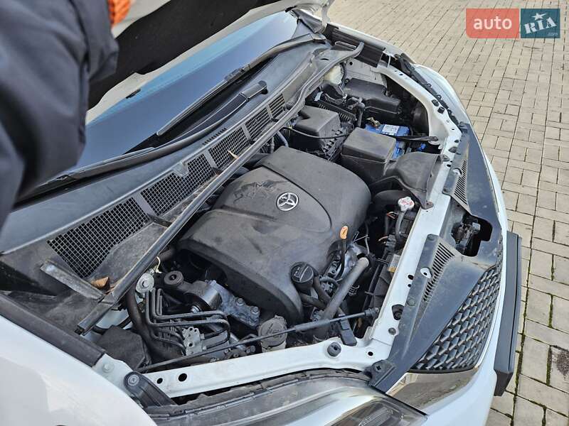 Мінівен Toyota Sienna 2016 в Одесі
