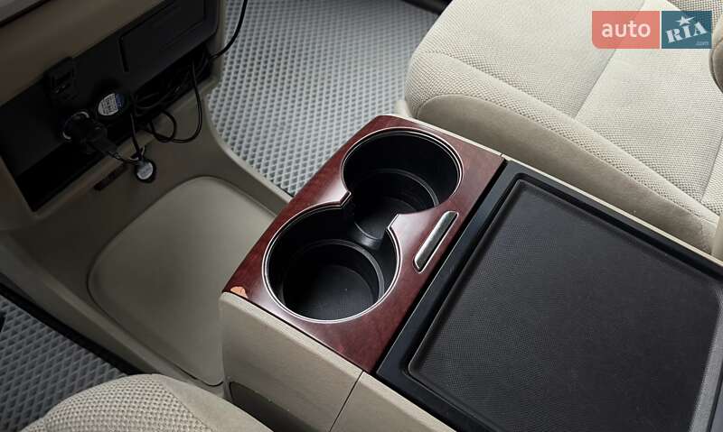 Мінівен Toyota Sienna 2019 в Одесі