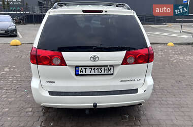 Минивэн Toyota Sienna 2007 в Ивано-Франковске