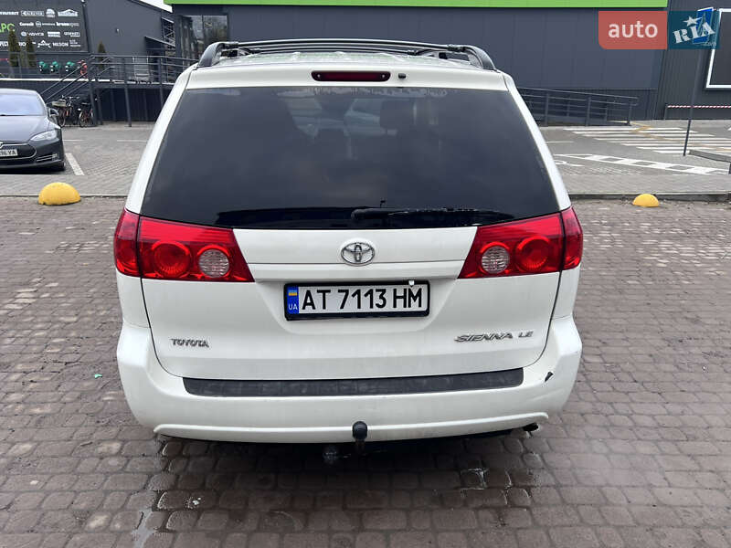 Минивэн Toyota Sienna 2007 в Ивано-Франковске