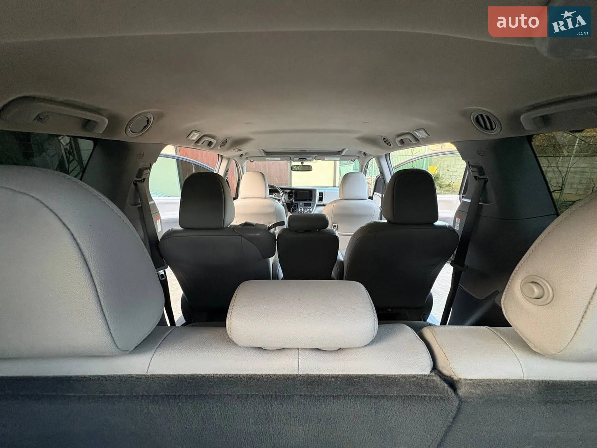 2017 Toyota Sienna - мініатюра 34